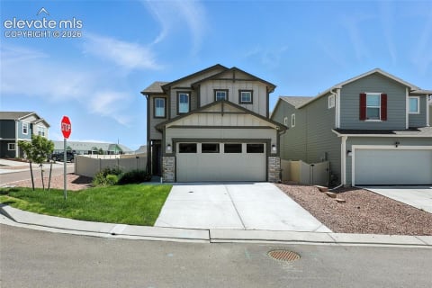 6222 Barr Point