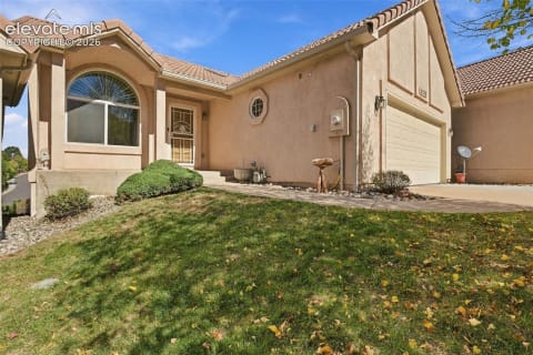 5232 Mountain Peak Point