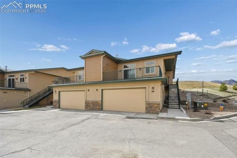 5950 Eagle Glen View