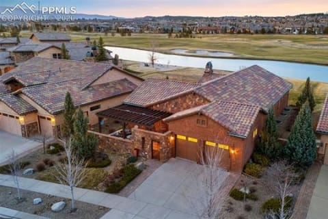 2328 Margaux Valley Way