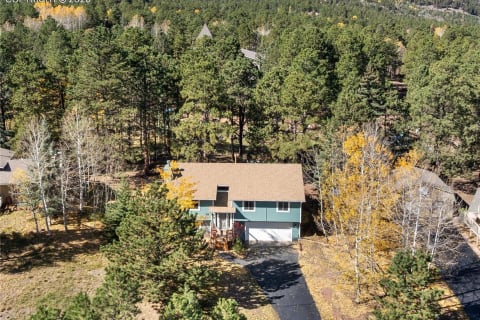 750 Northwoods Drive
