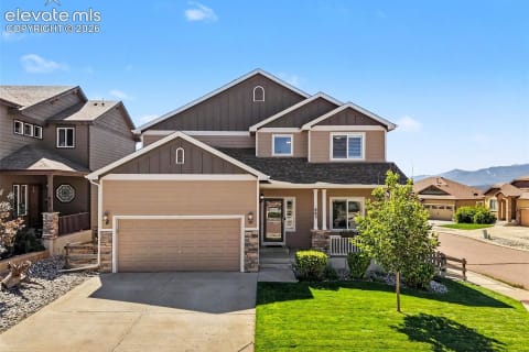 803 Deschutes Drive