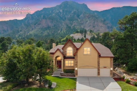 645 Paisley Drive