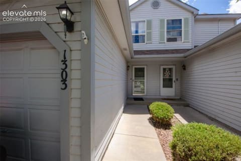 1303 Firefly Circle
