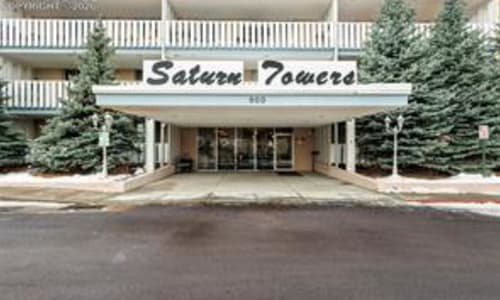 900 Saturn