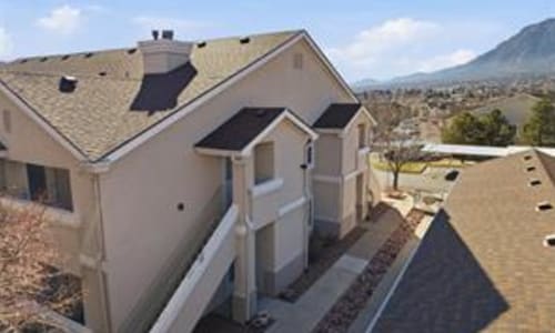 3870 Strawberry Field