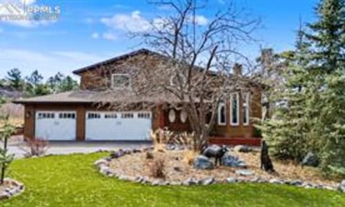 1375 Blueberry Hills