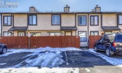 2370 Lexington Village