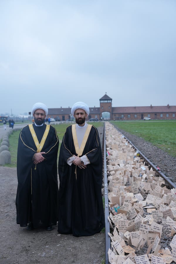 Gulf delegates at the gate of Birkenau