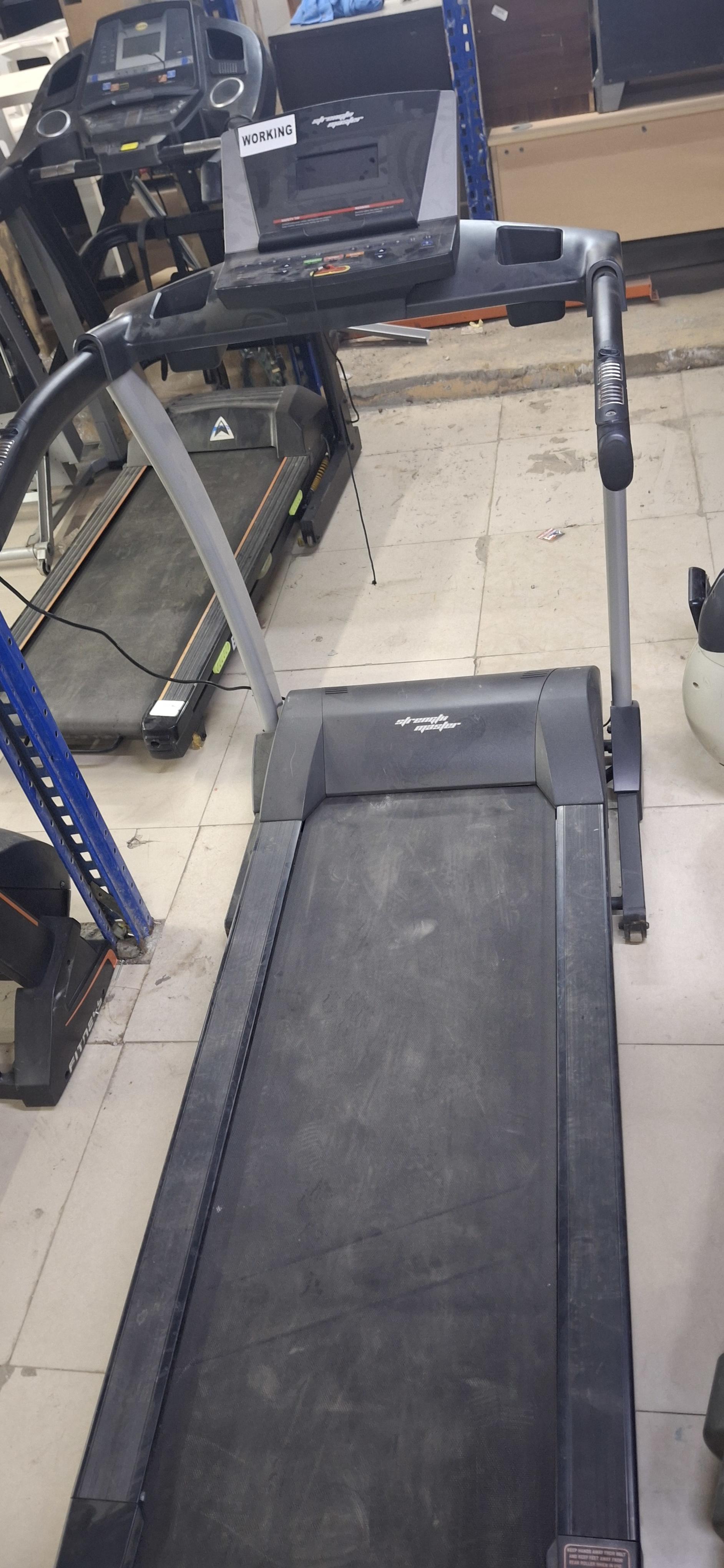 Used Strumple Master Treadmill 2