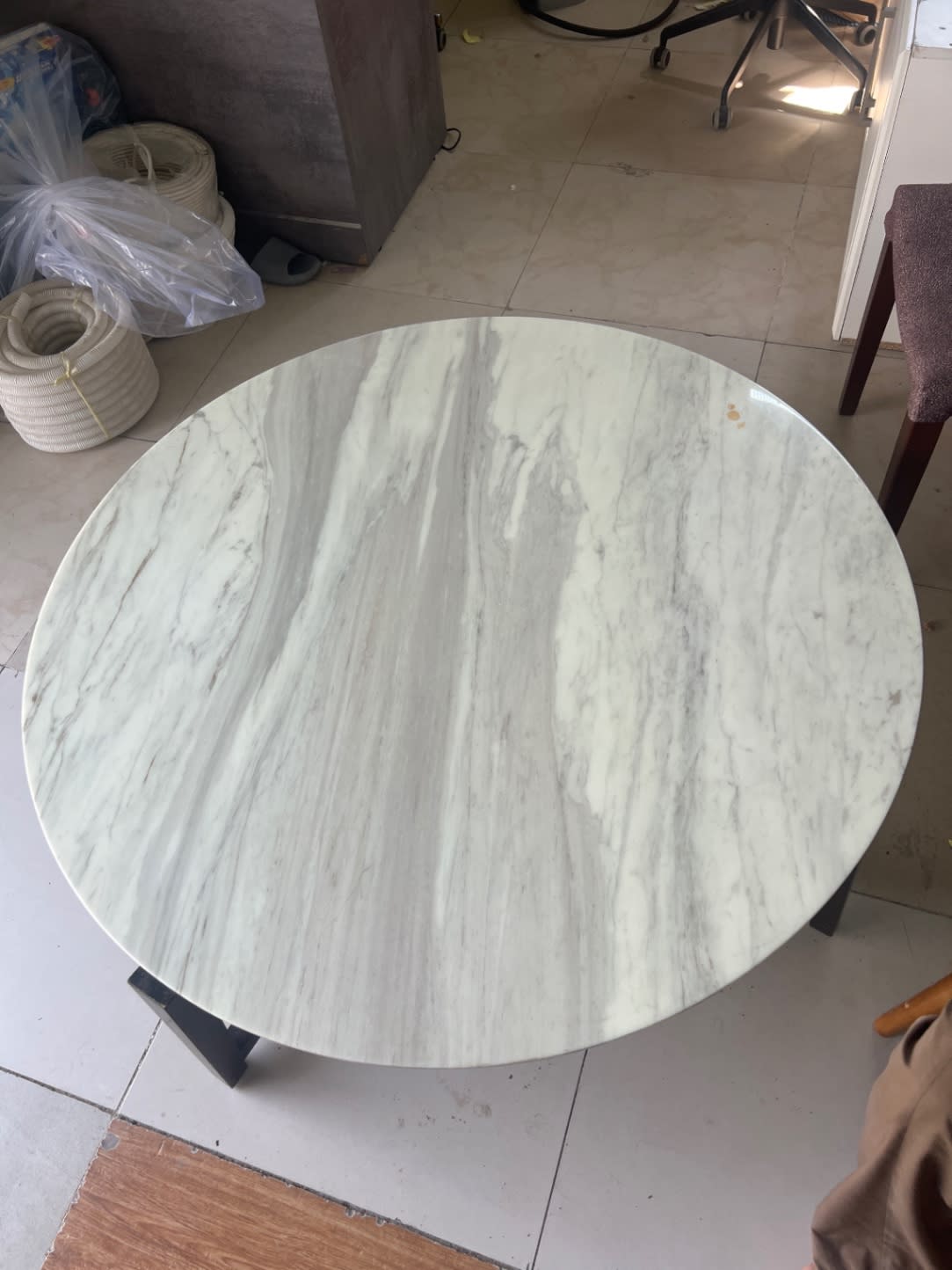 Round Marble-Top Coffee Table 2