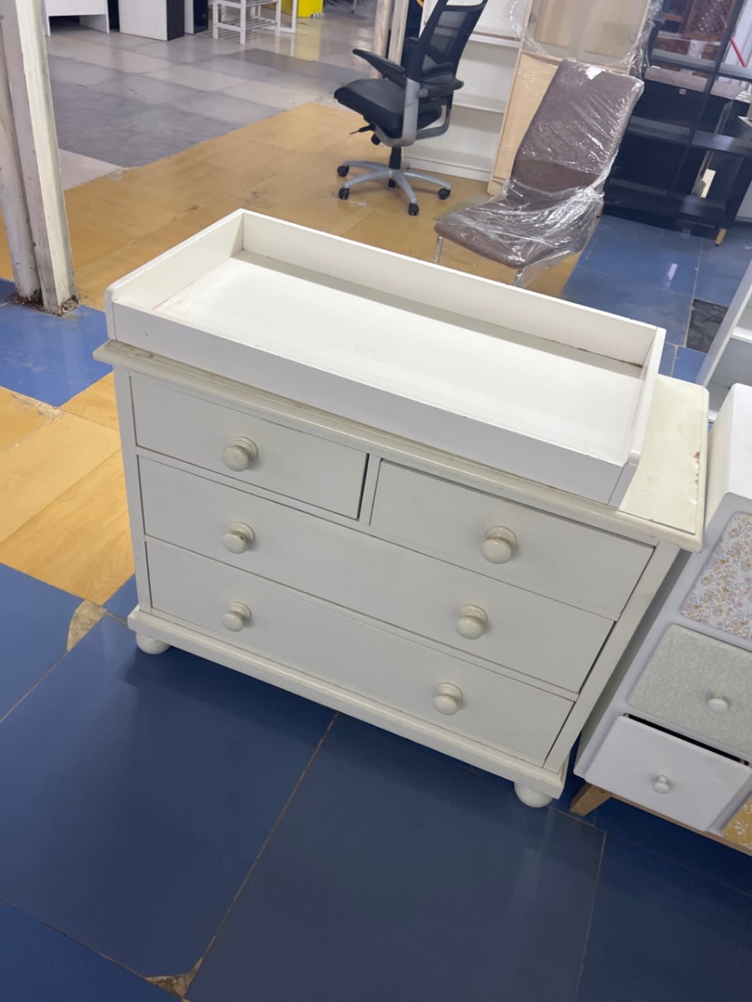 Baby Changing Table with Drawers 2