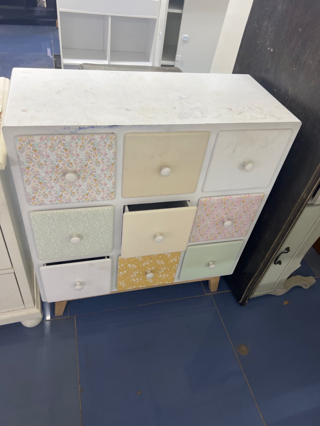 9-Drawer Storage Chest