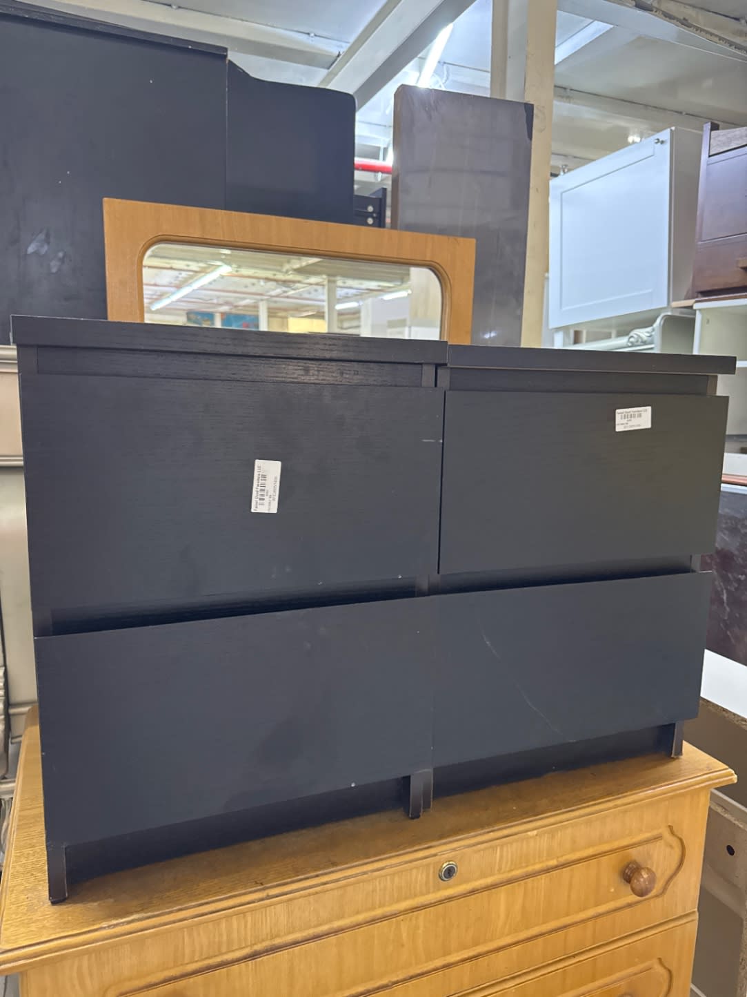 2-Drawer Nightstand Set
