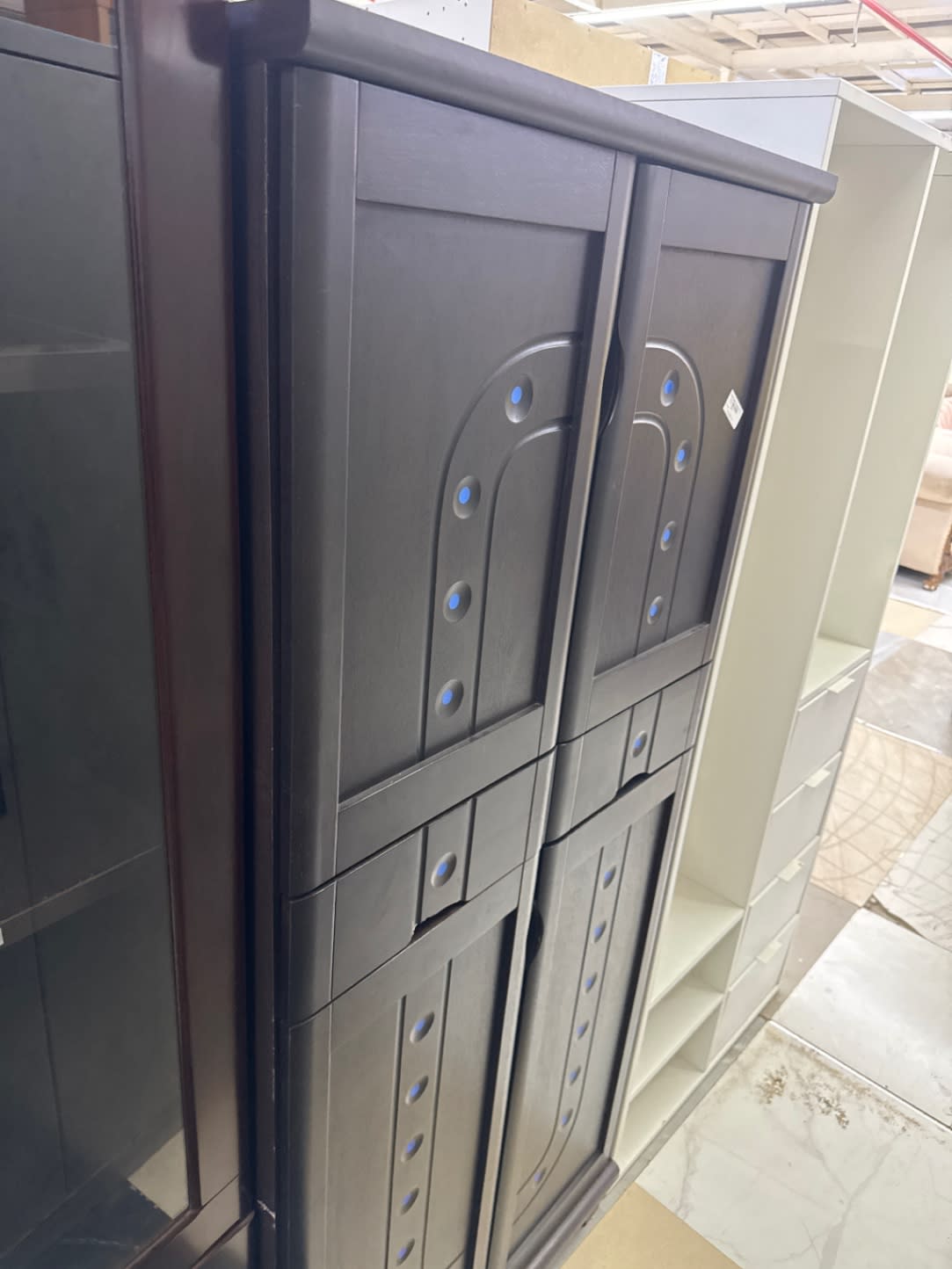 4-Door Wardrobe with Drawers 3