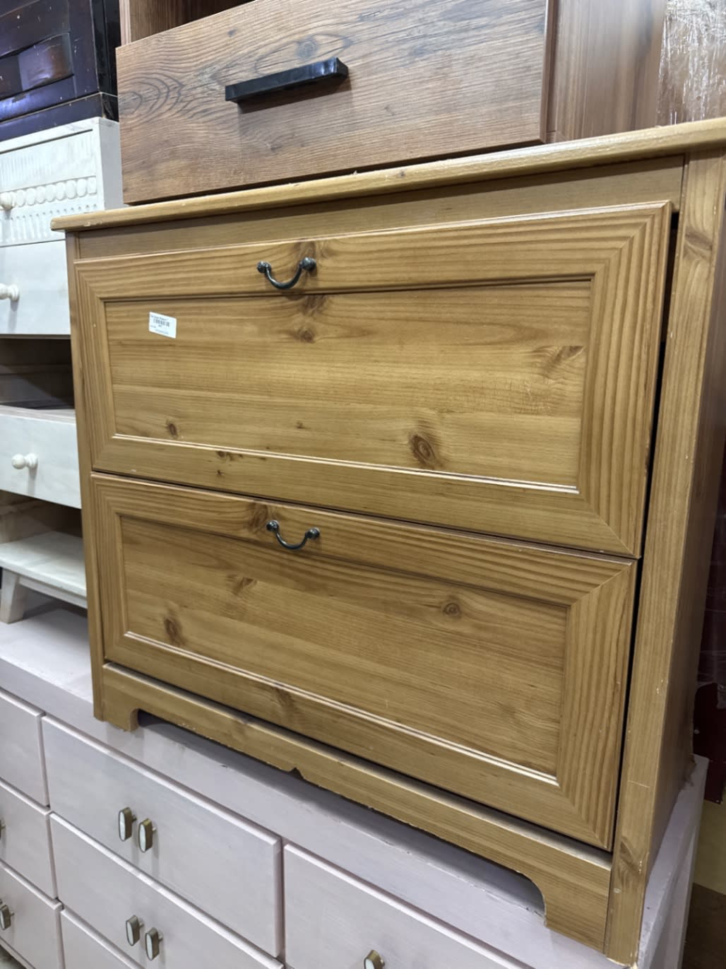 2-Drawer Chest of Drawers