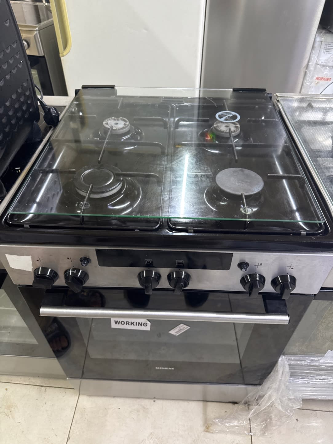 4-Burner Gas Cooker with Oven