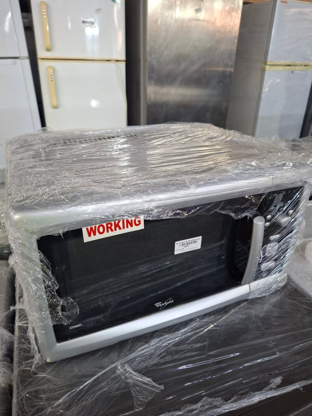 Microwave Oven with Grill