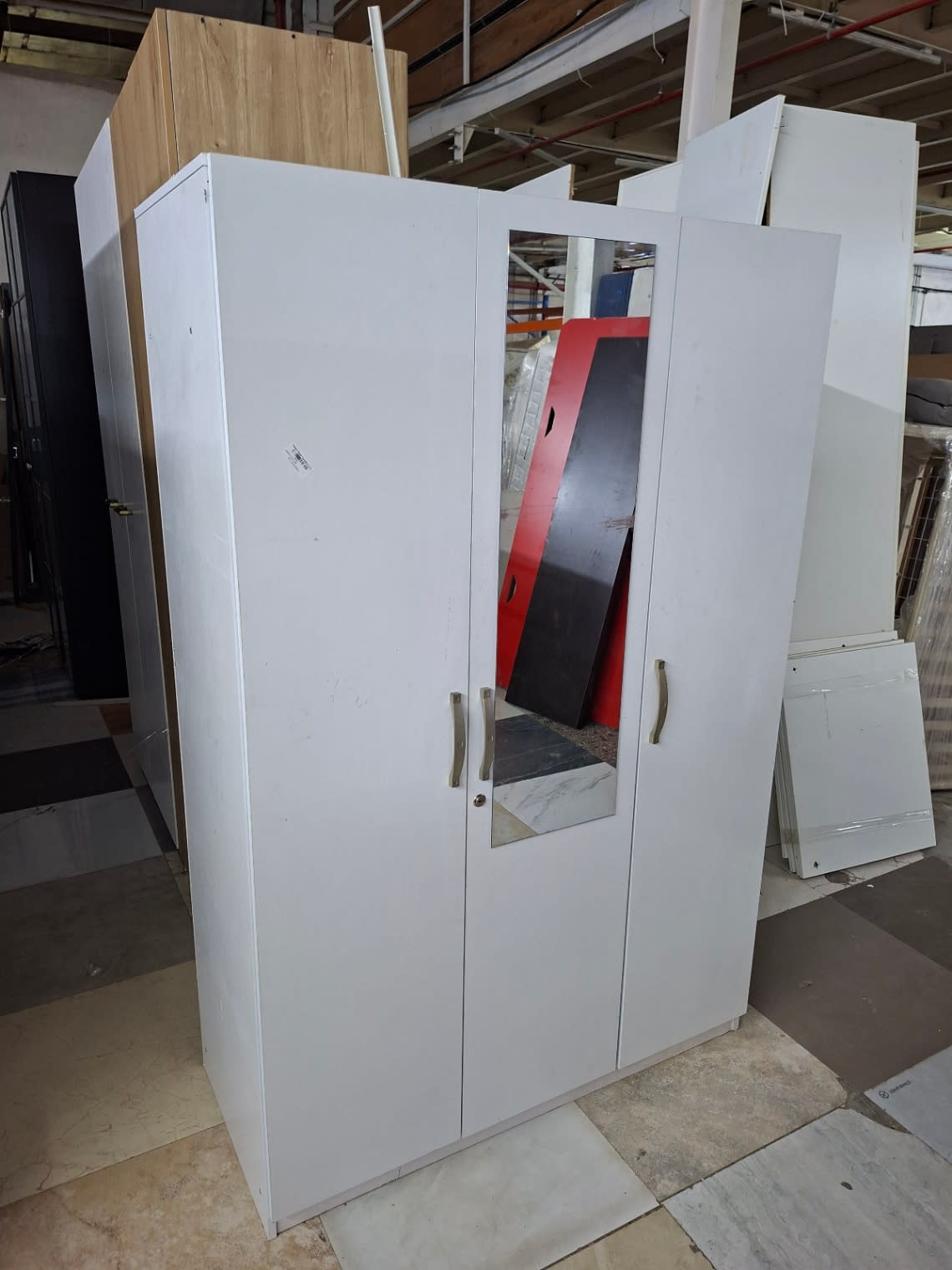 3-Door Wardrobe with Mirror