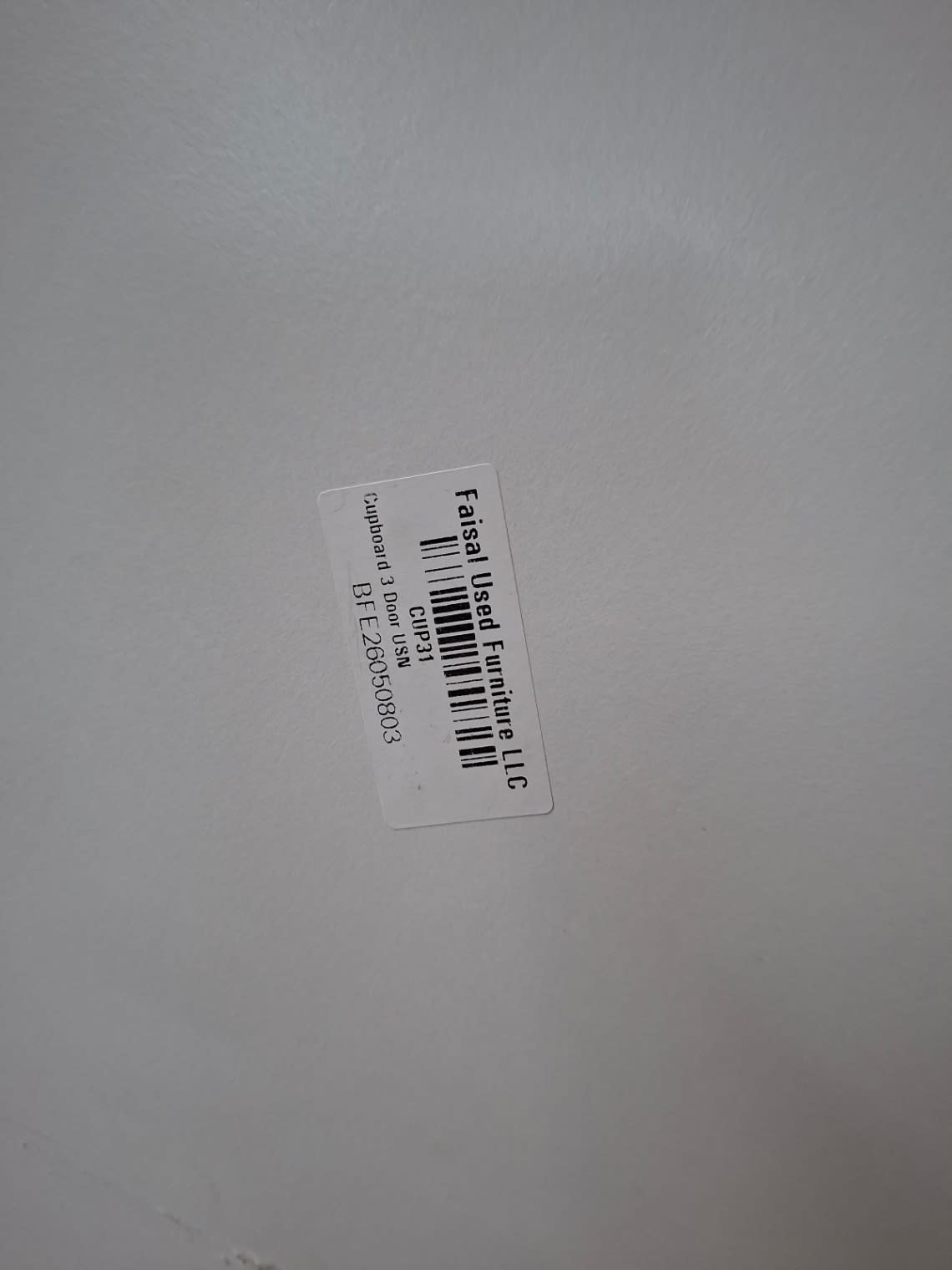 Bufaisal barcode label BFE26050803 for used 3-door wardrobe with mirror