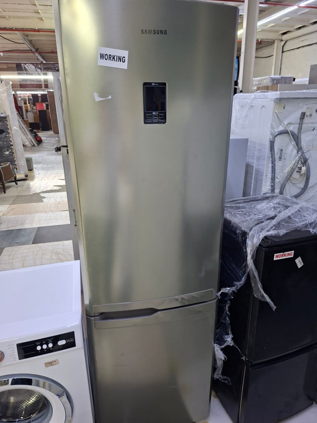Bottom-Freezer Refrigerator
