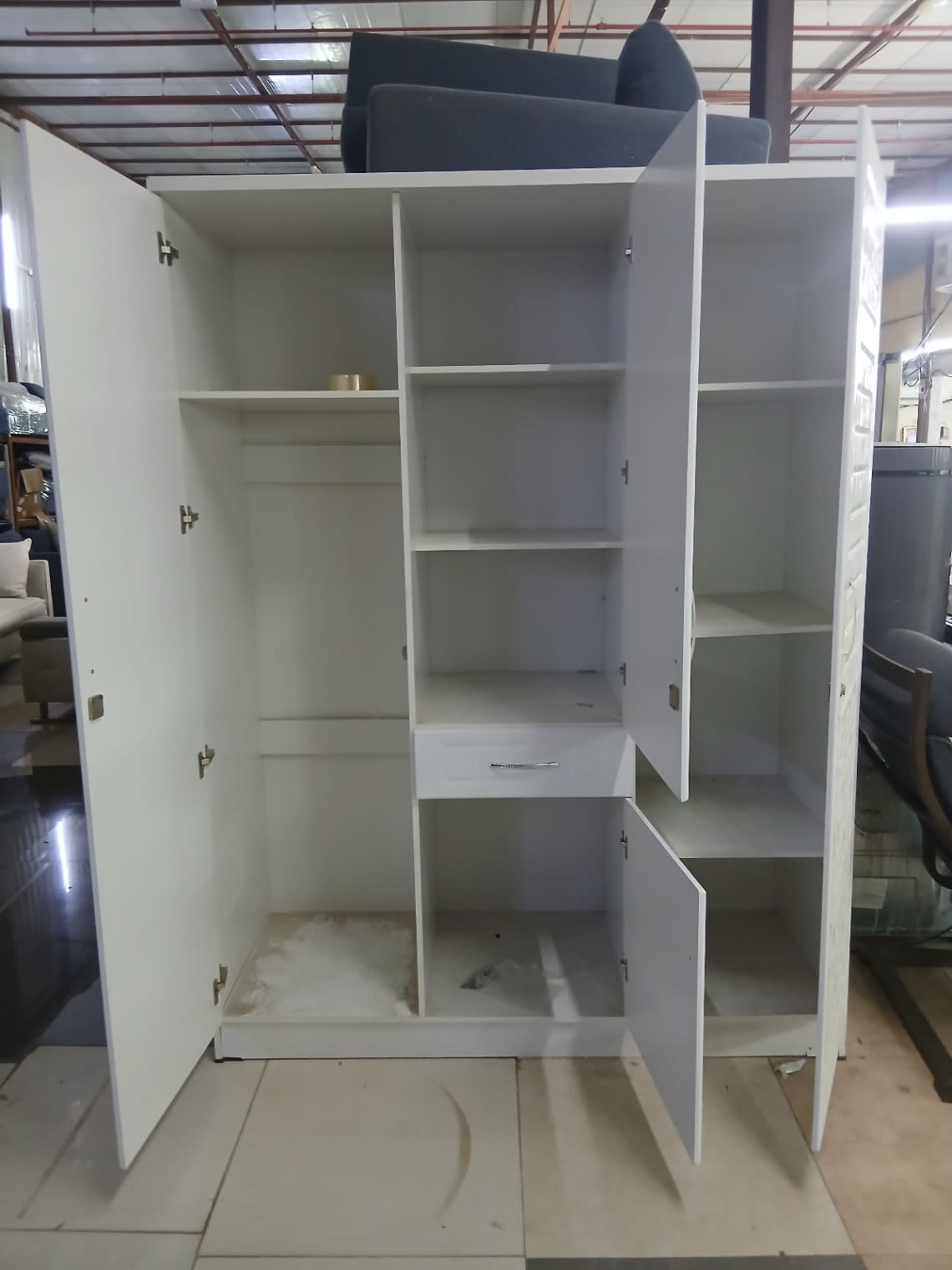 3-Door Wardrobe with Mirror 3