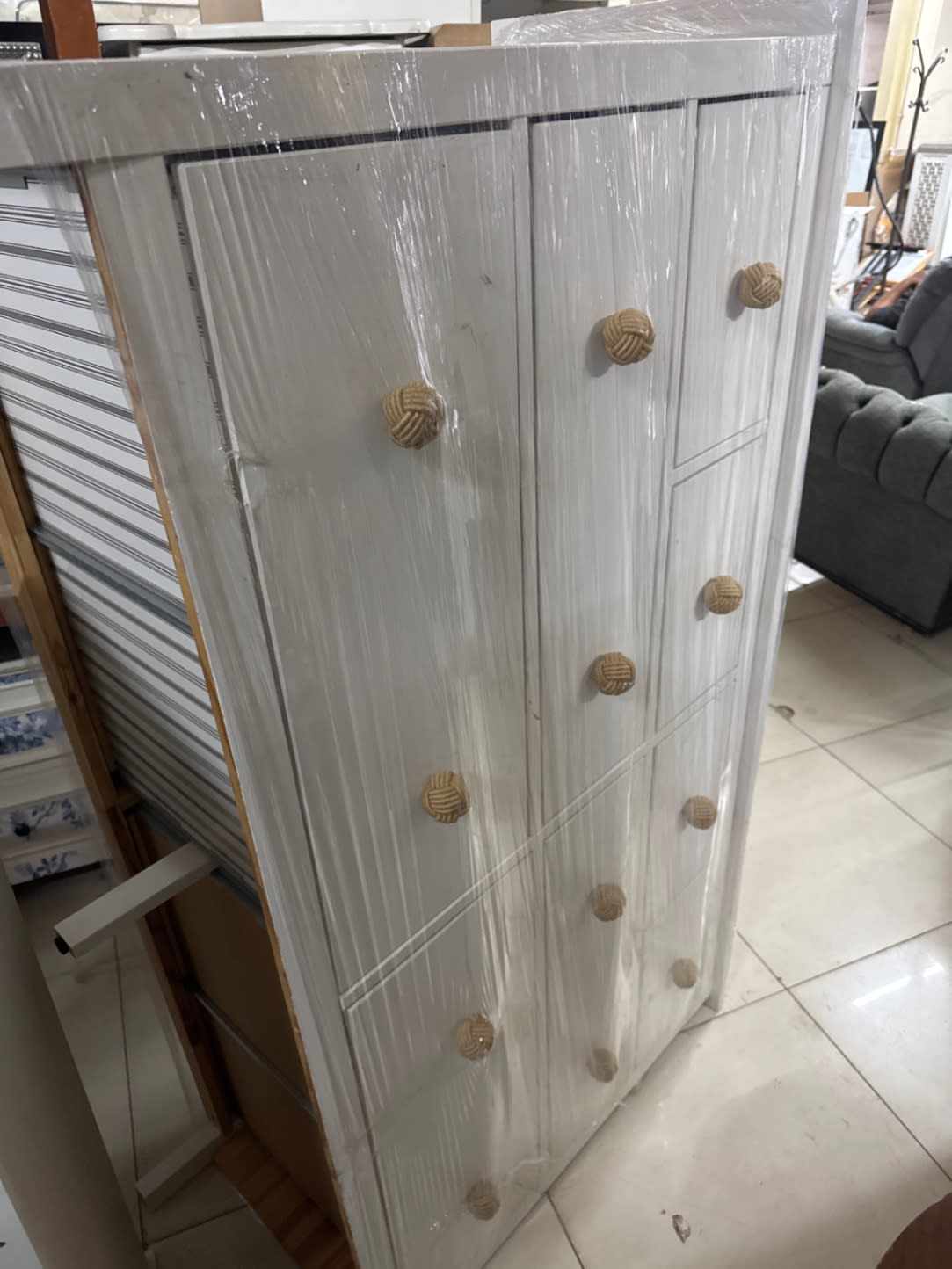 Multi-Door Wardrobe with Rope Knot Handles 3