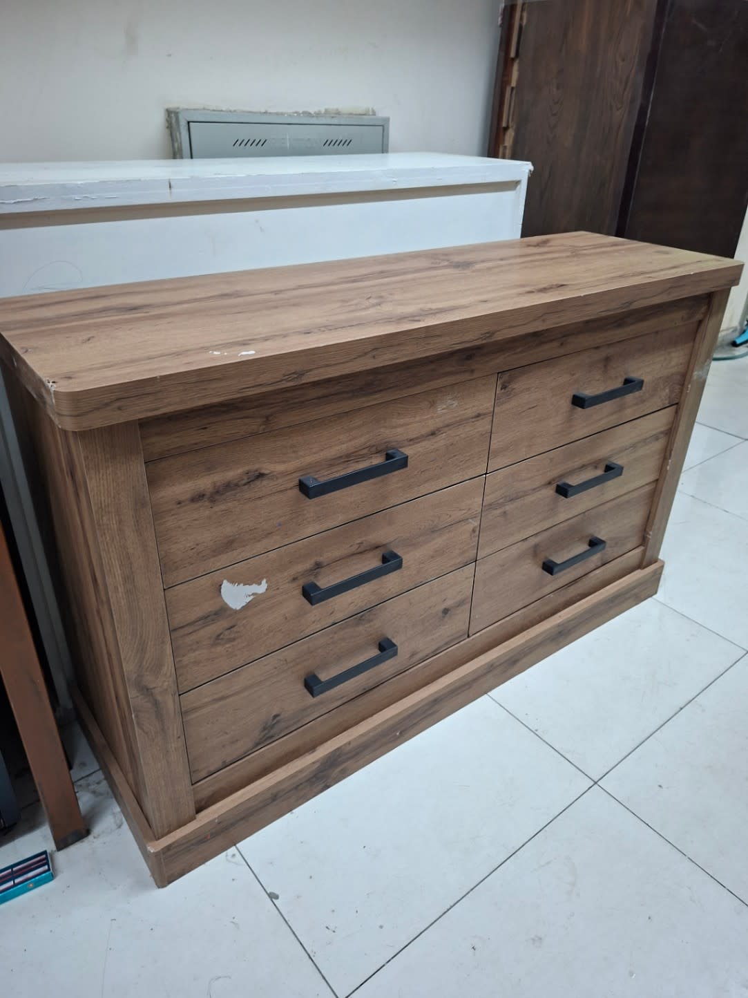 6-Drawer Chest Dresser