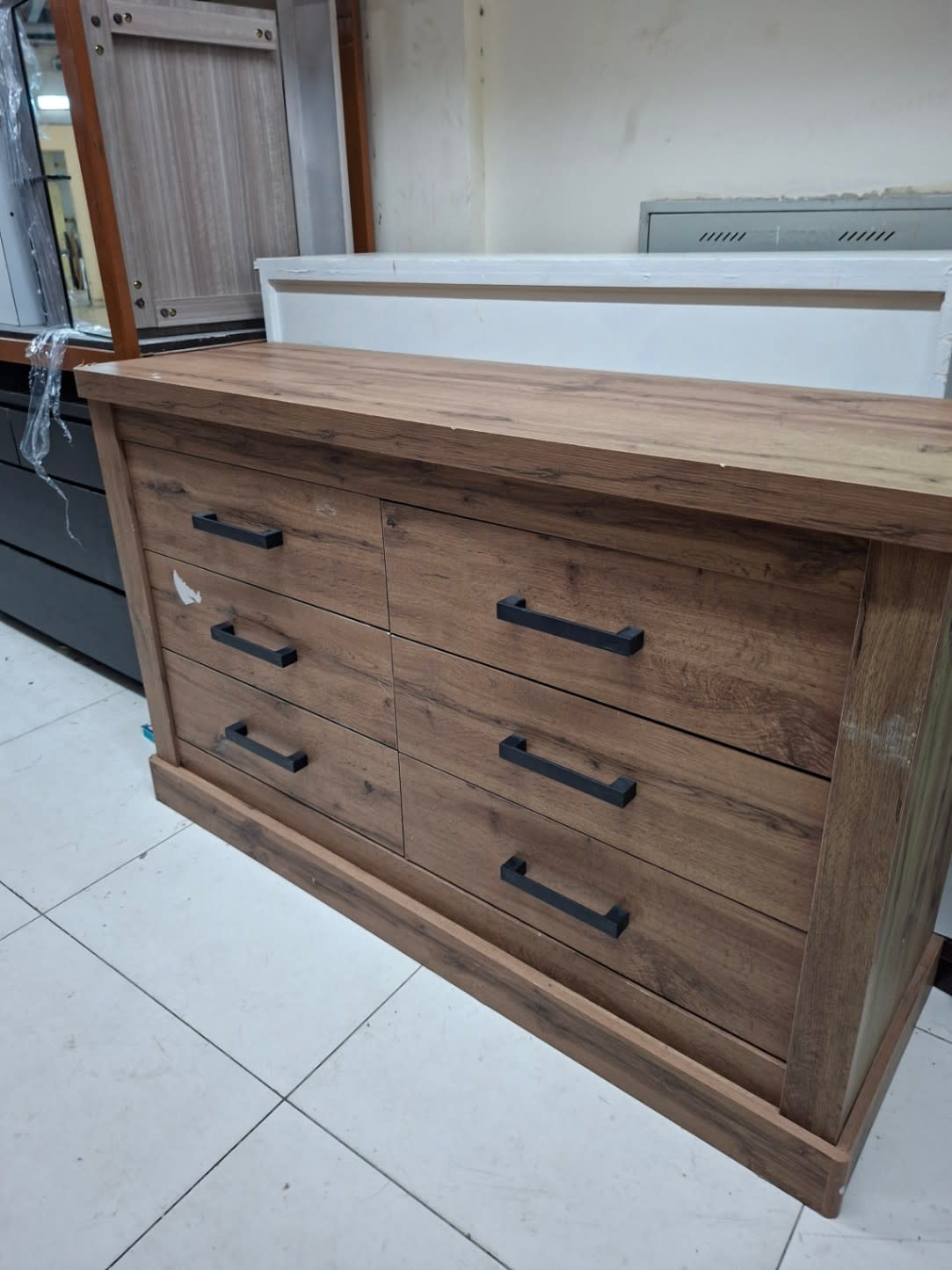 6-Drawer Chest Dresser 2