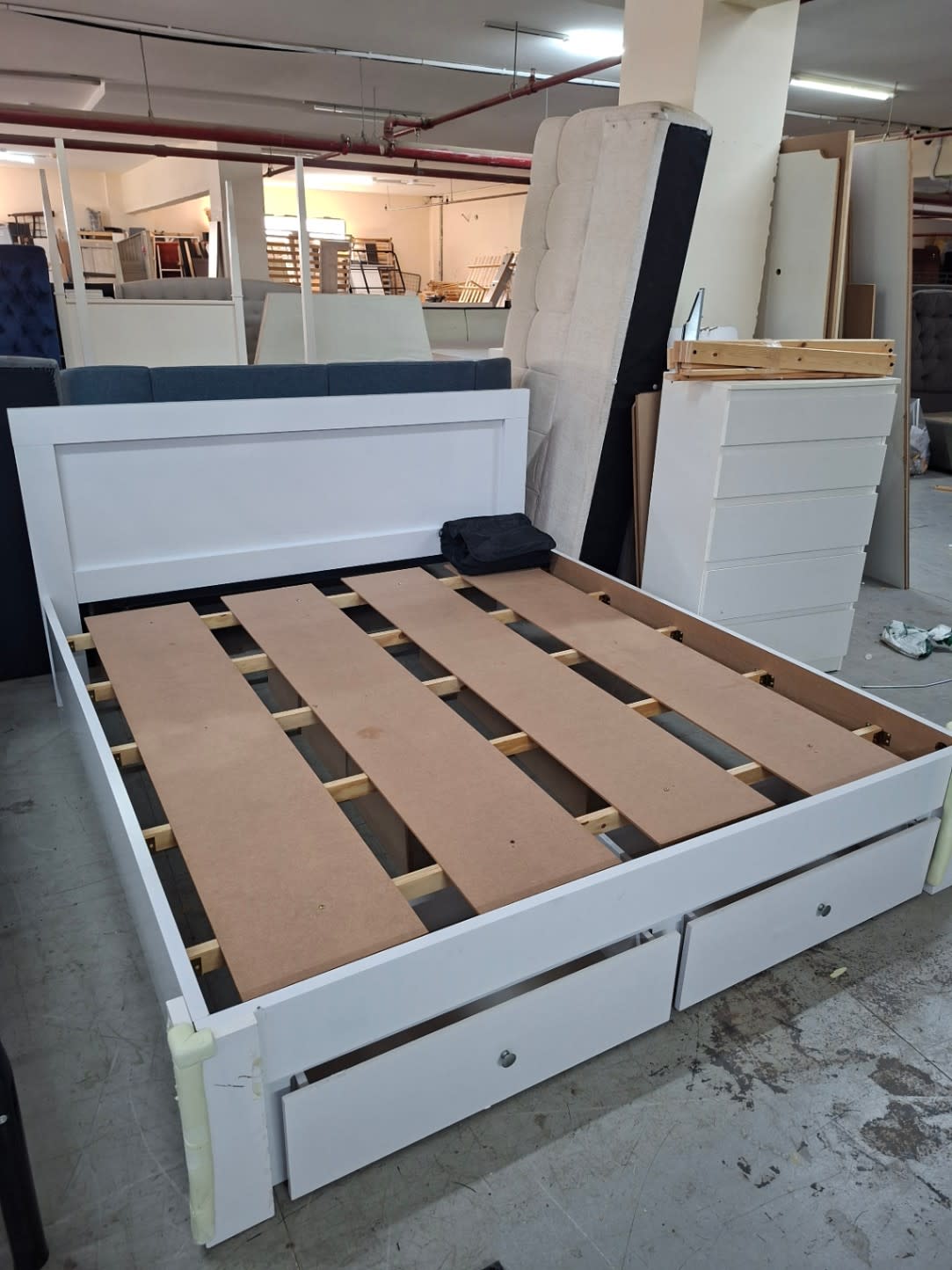 King Bed Frame with Storage Drawers 3