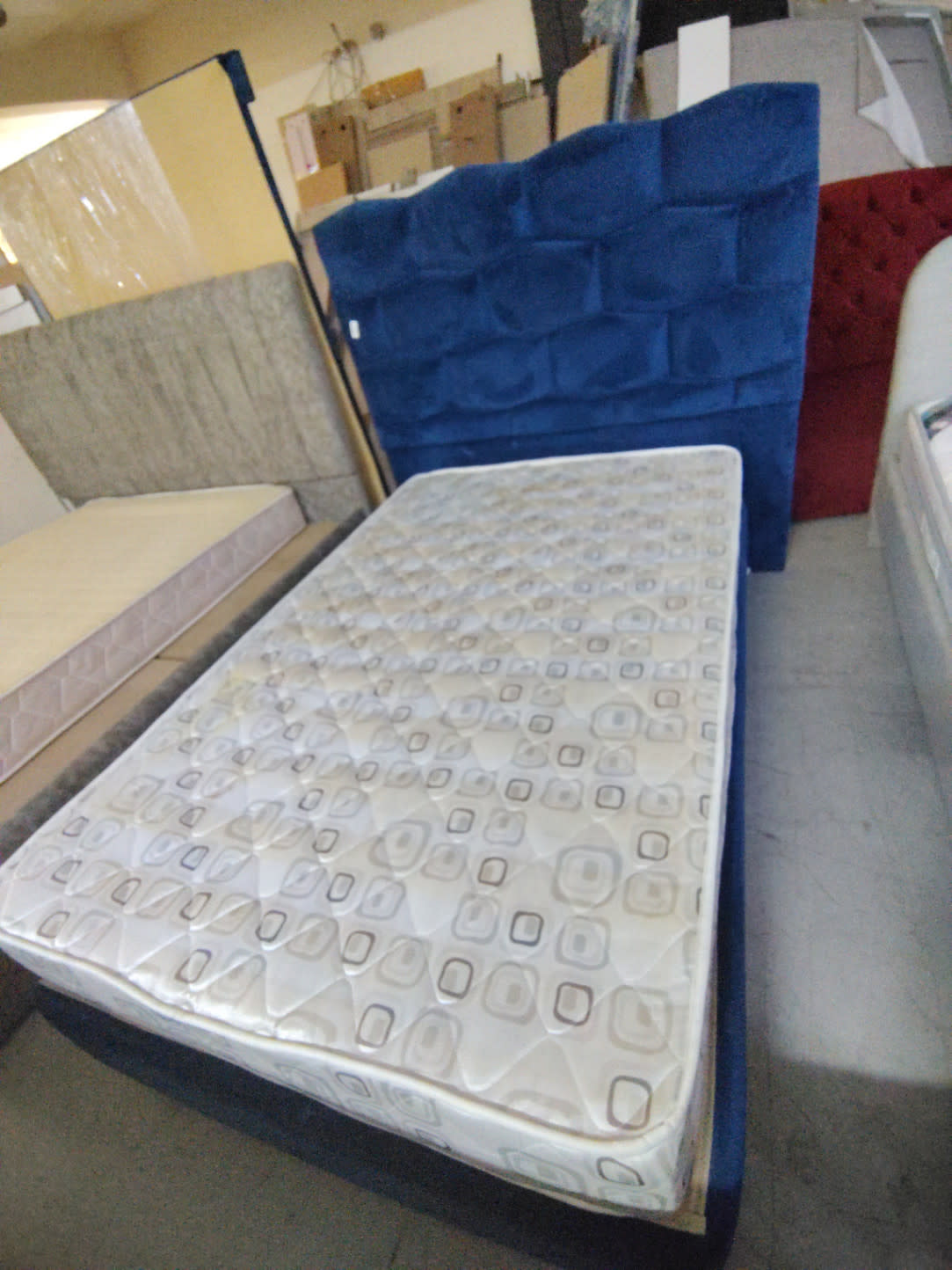 Single Bed Frame with Headboard and Mattress 3