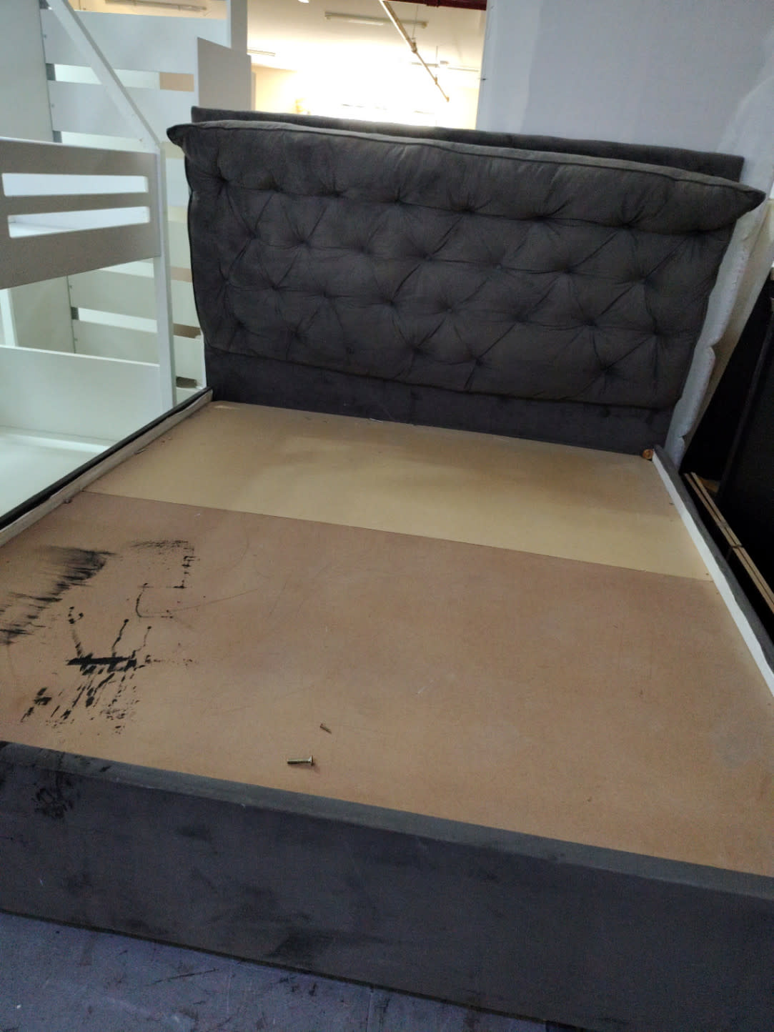 Upholstered Bed Frame with Tufted Headboard 3