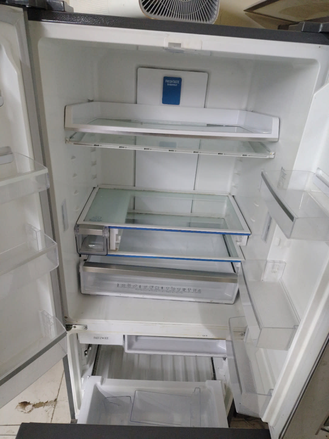 French Door Refrigerator with Bottom Freezer 3