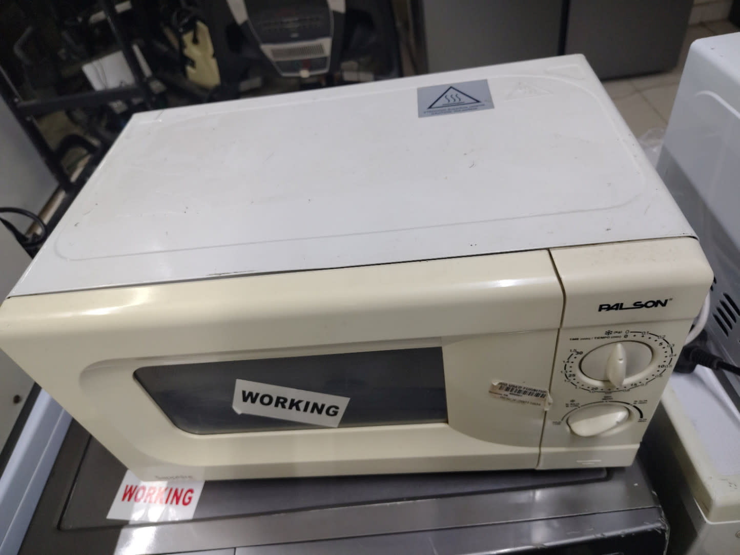 Sapphire Solo Microwave Oven 3
