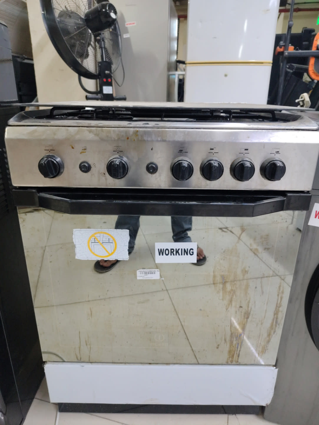 4-Burner Gas Cooker with Oven