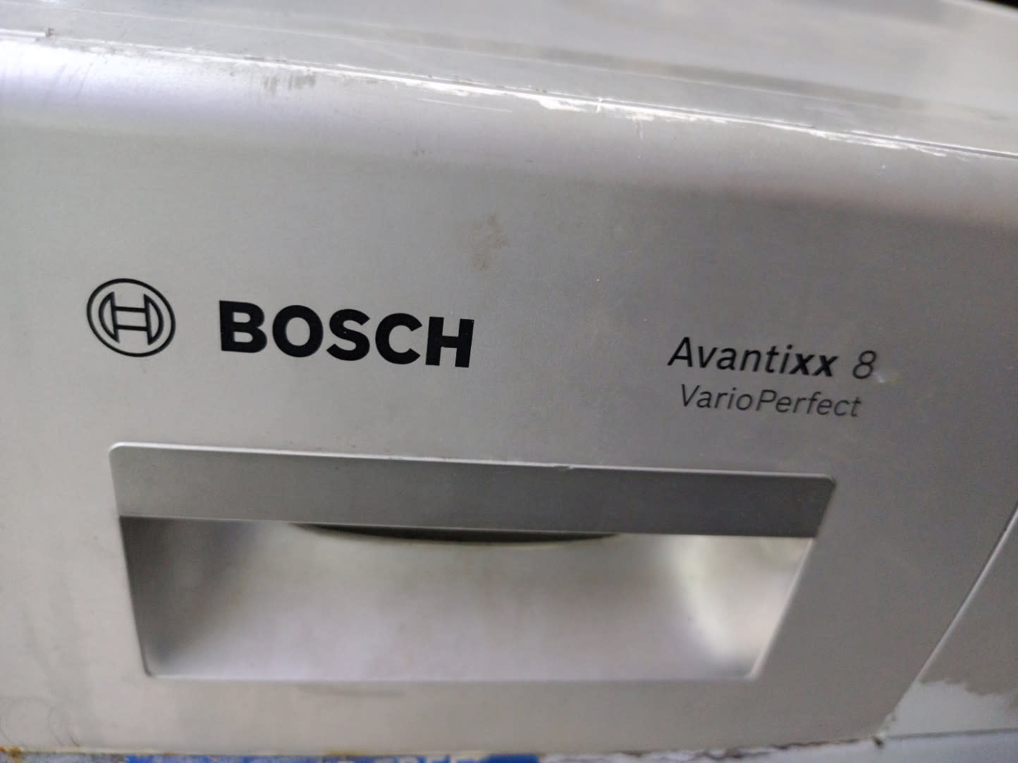 Avantixx 8 VarioPerfect Front-Load Washing Machine