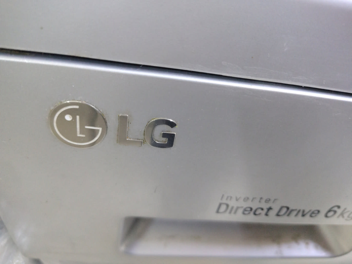 Front-Load Washing Machine 6kg Inverter Direct Drive