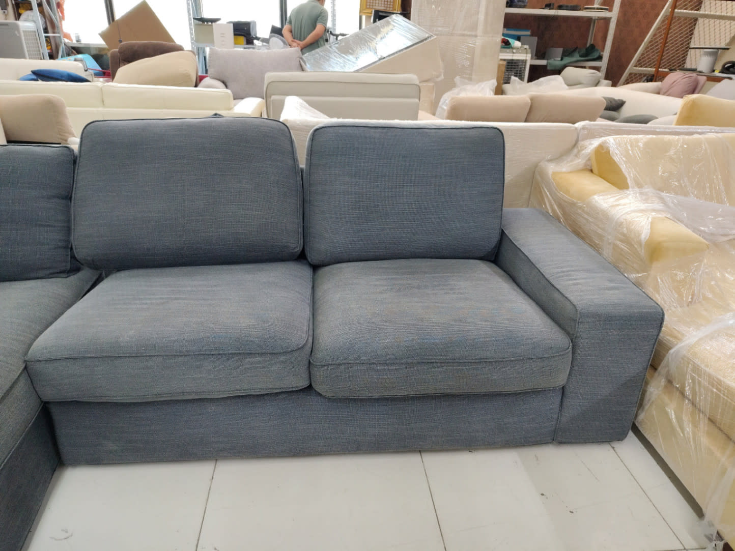 L-Shape Sectional Sofa with Chaise 2