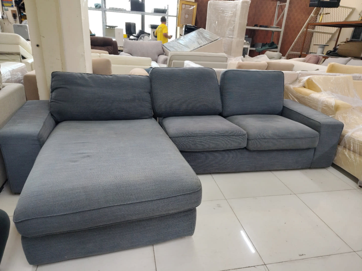 L-Shape Sectional Sofa with Chaise 3