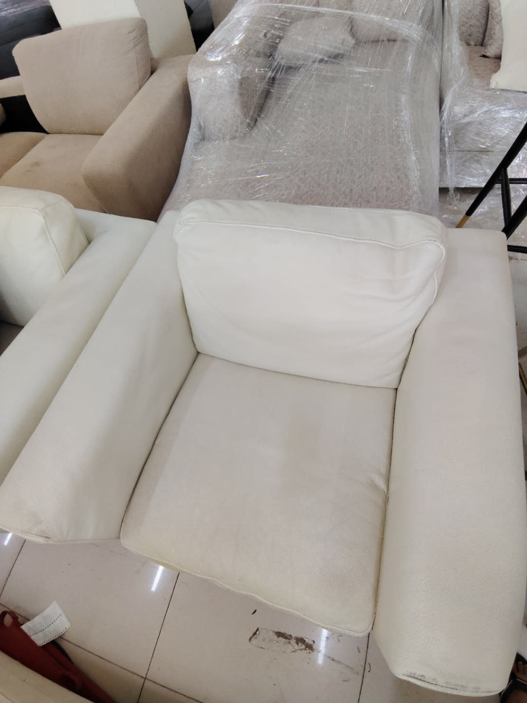 Single Seat Leather Armchair 3