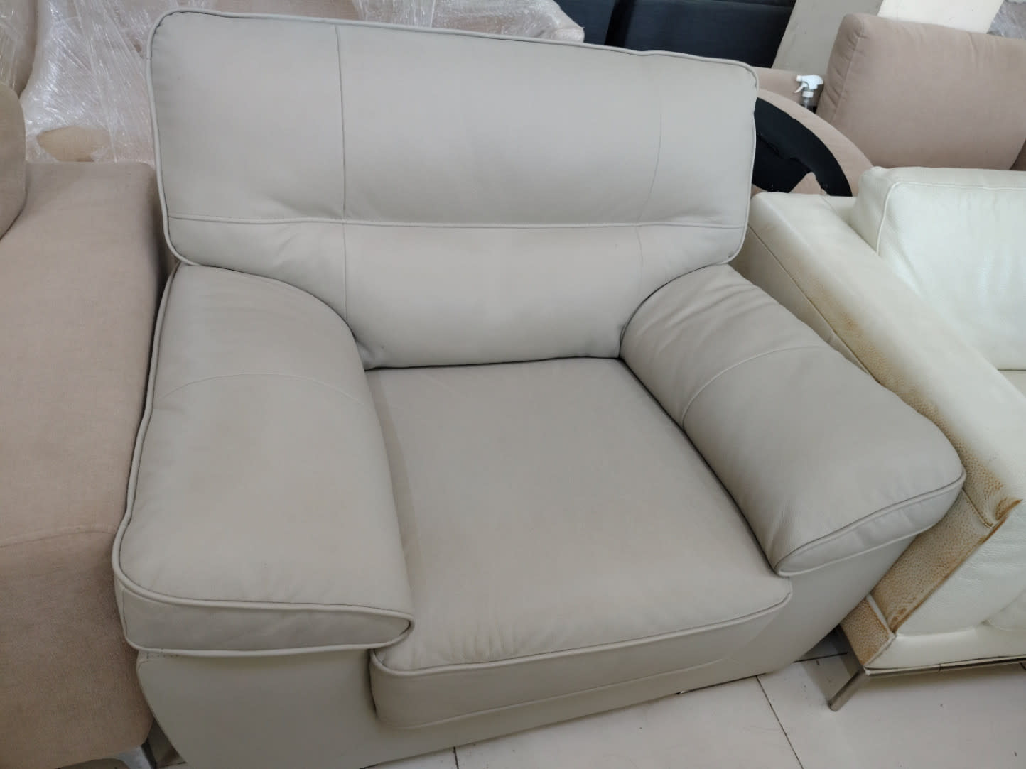 Single-Seat Armchair 2