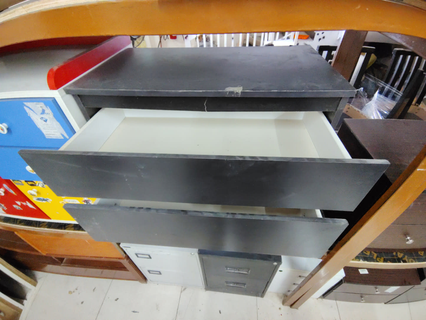 3-Drawer Dresser 2