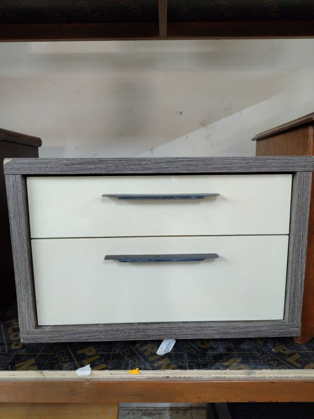 2-Drawer Nightstand