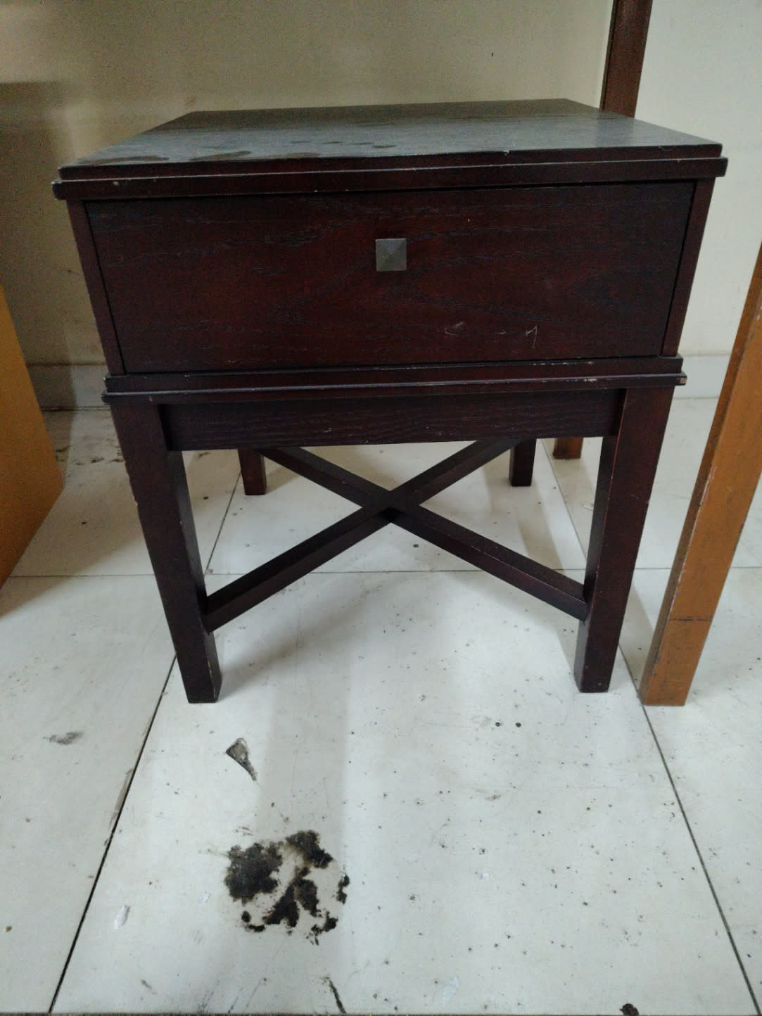Single-Drawer Nightstand