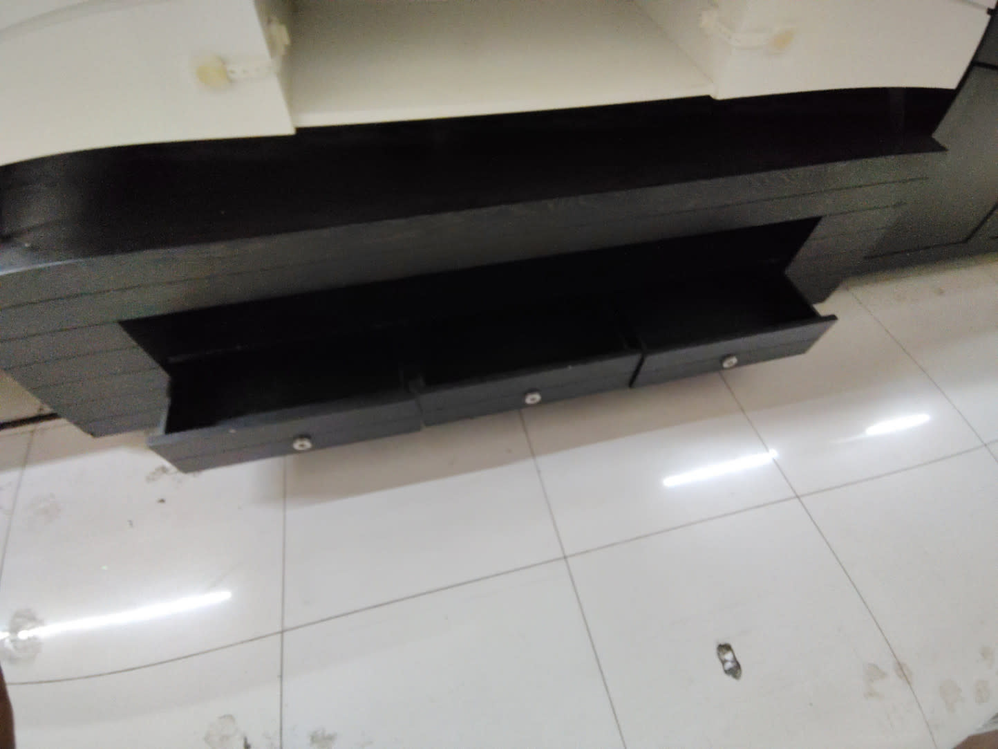 TV Stand with Drawers 3