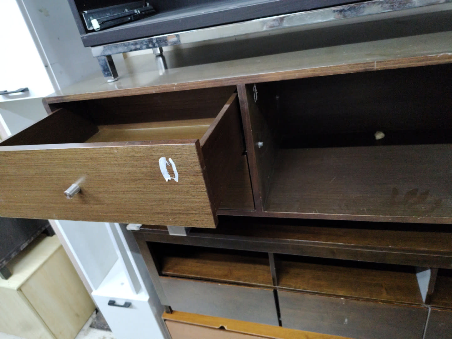 TV Stand with Drawers and Cabinet 3