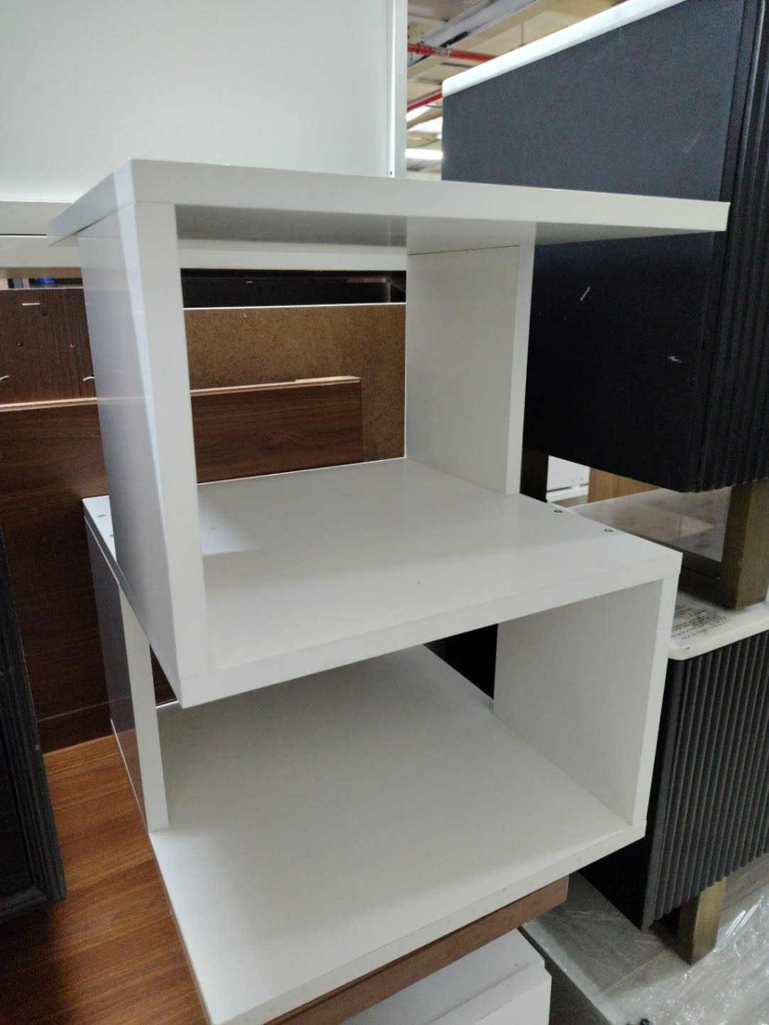 S-Shape Open Shelving Unit 2