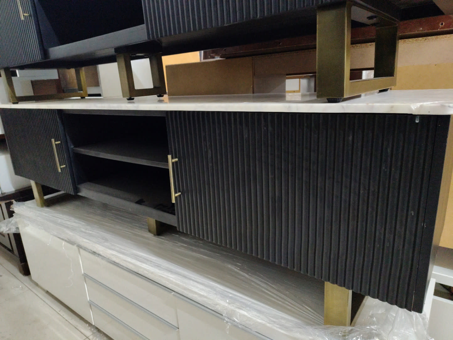 TV Stand with Marble-Effect Top and Ribbed Cabinet Doors 2