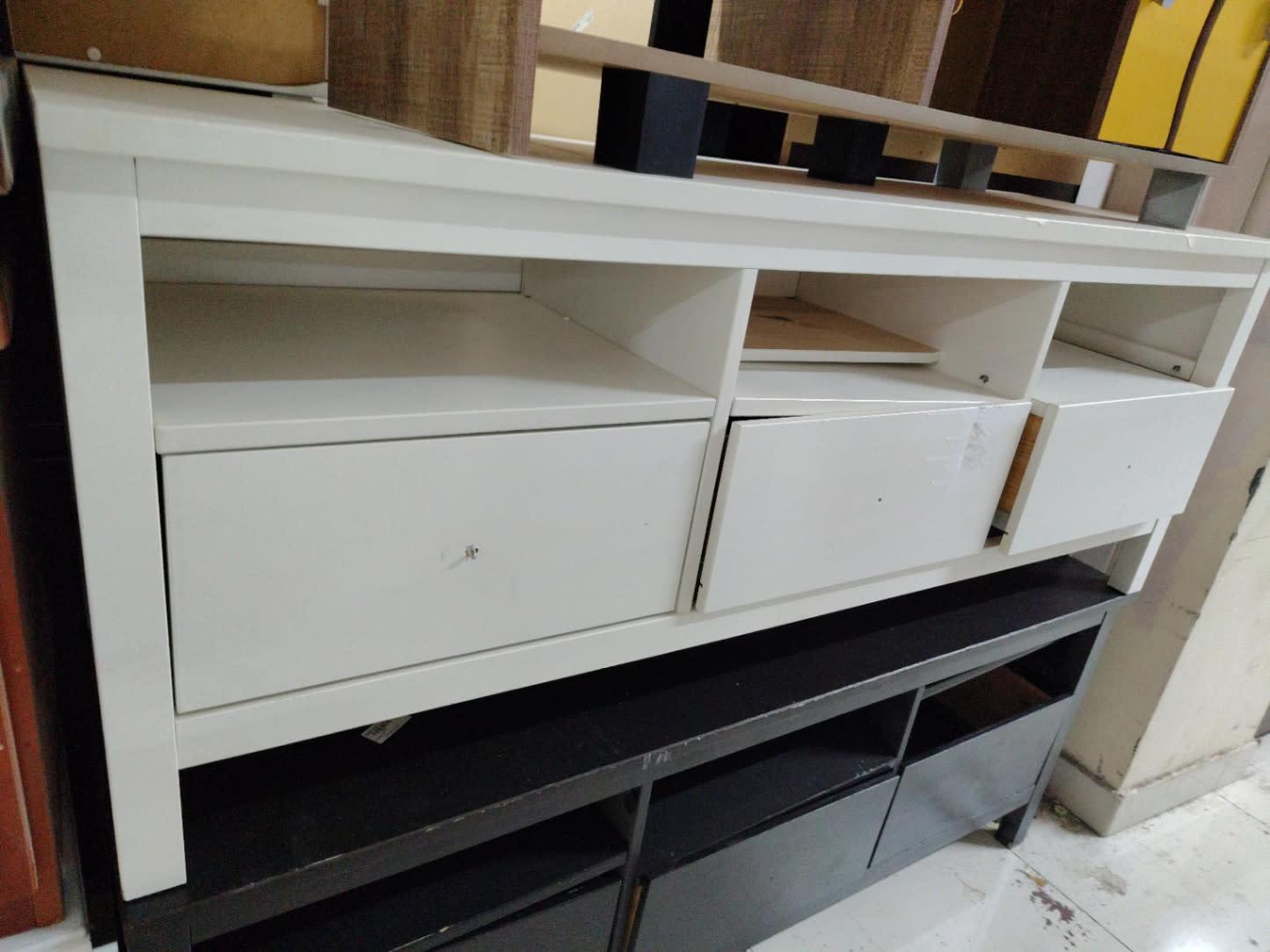 TV Stand with Drawers 3