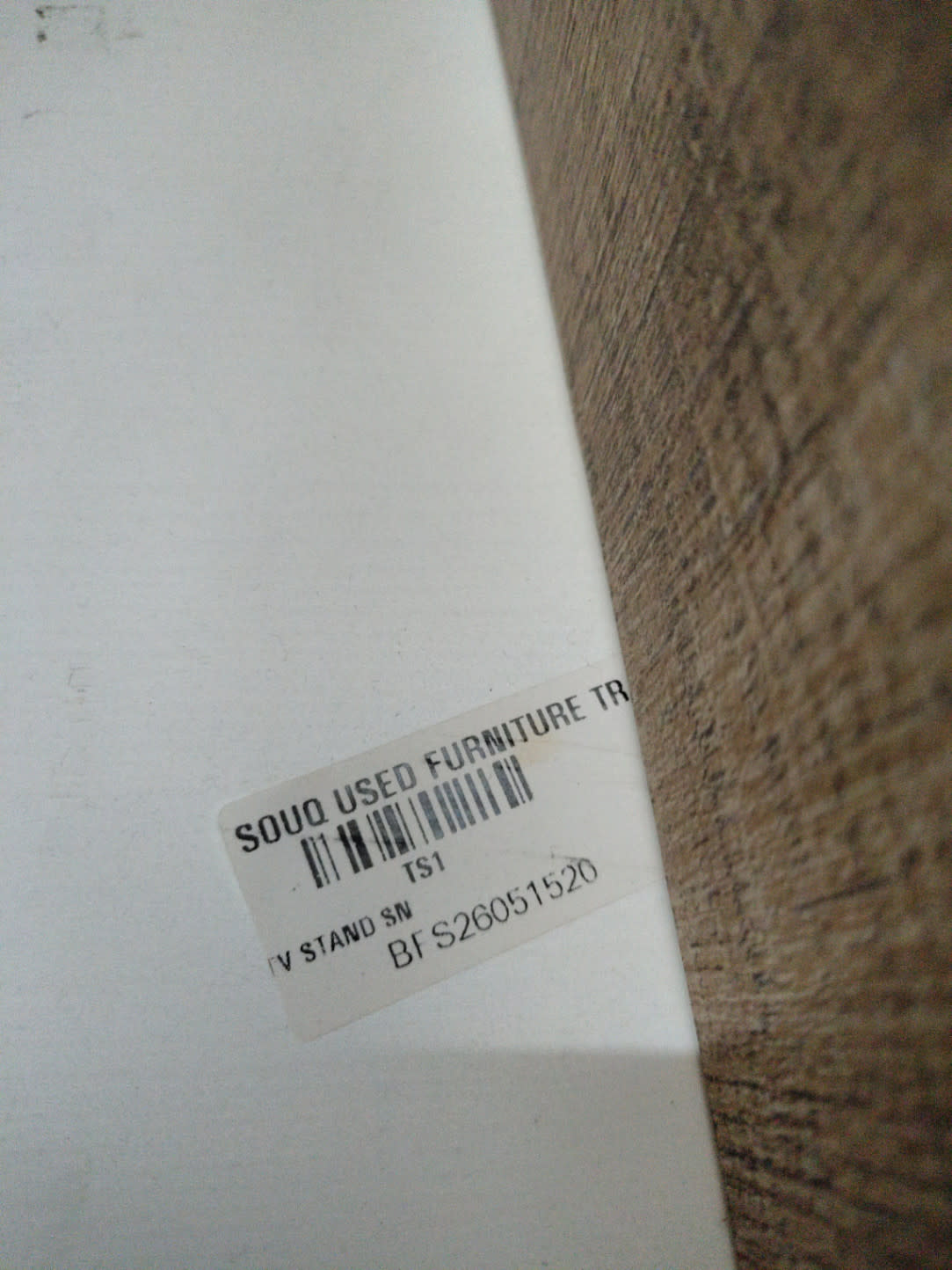 Bufaisal barcode label BFS26051520 for used white TV stand
